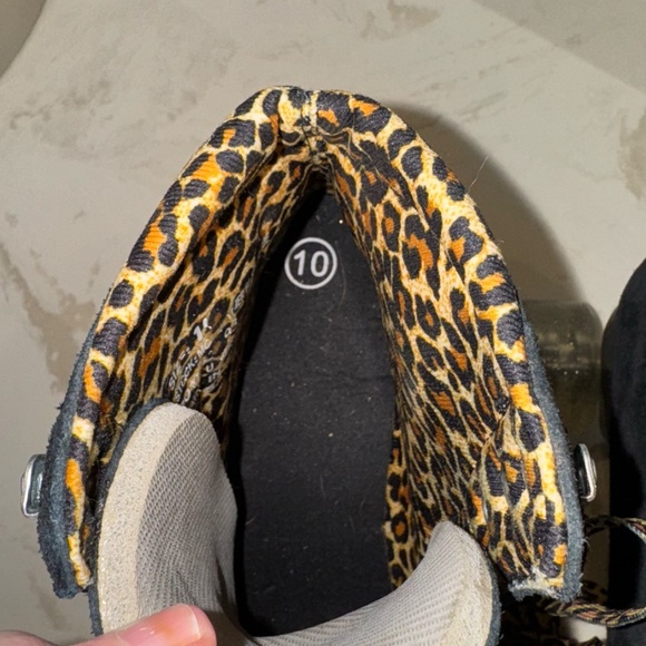 Moxie Panther Outdoor Roller Skates - Picture 8 of 14